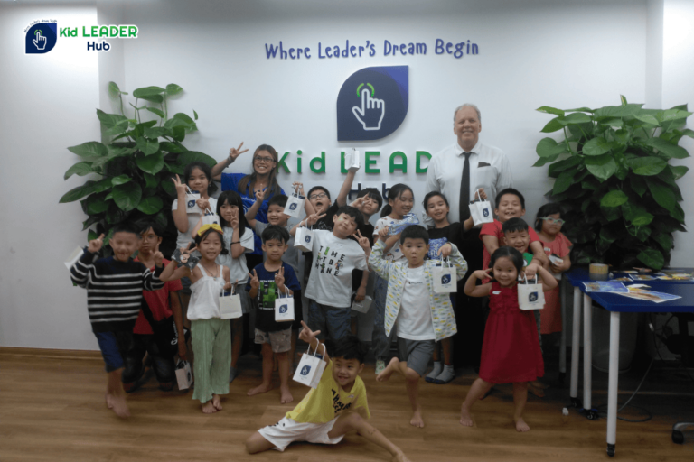 Các khóa học tại Kid Leader Hub giảng dạy 100% bằng tiếng Anh